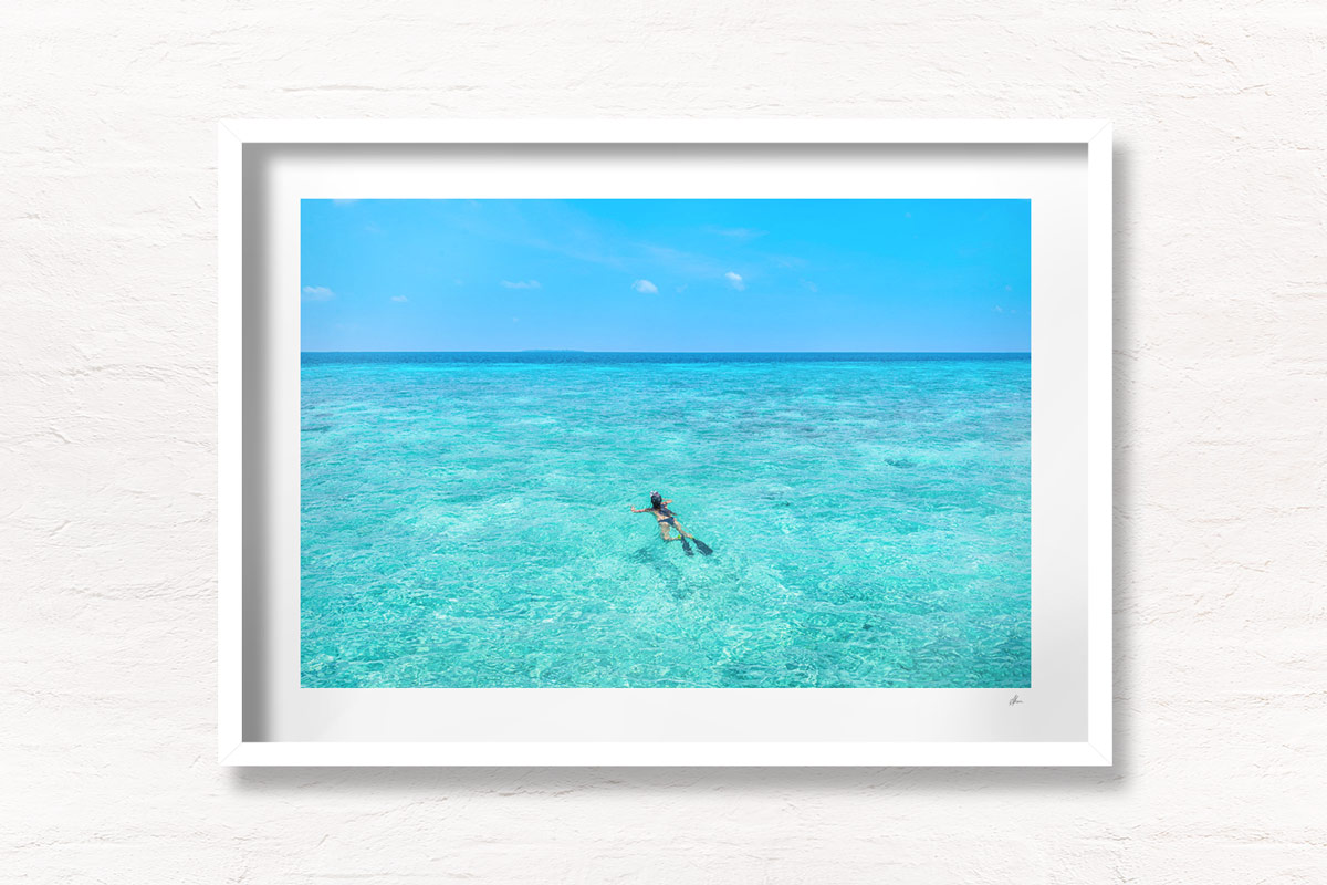 Clearest Water Beaches. Maldives Snorkelling