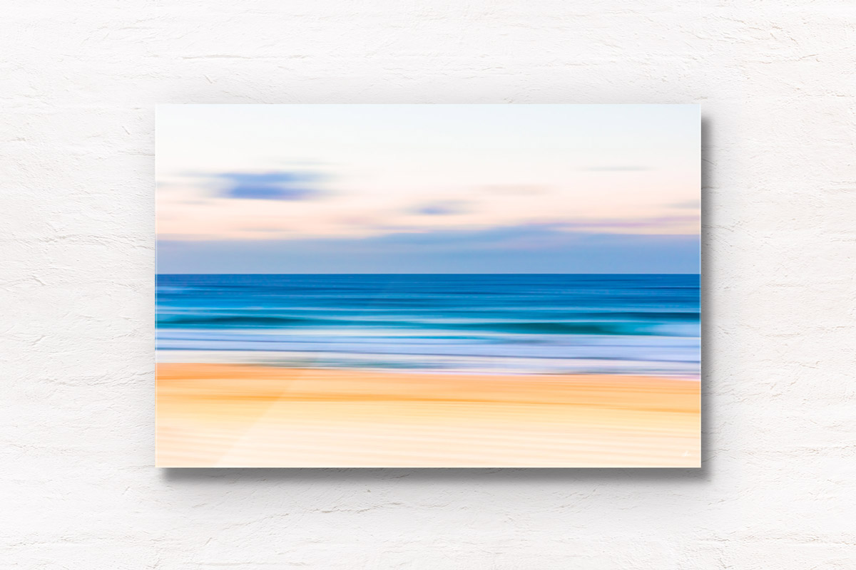 Long exposure, slow shutter photograph of Bondi Beach