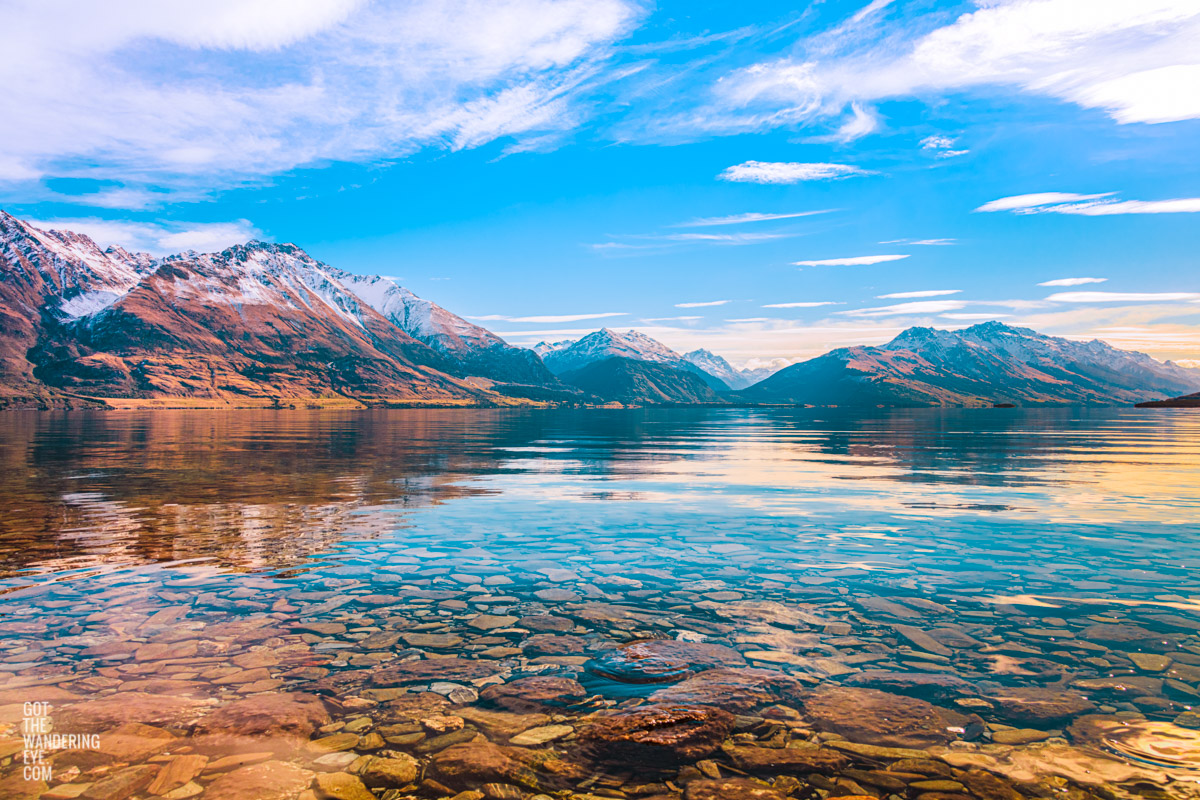 Stunning landscape of Lake Wakitipu with snowcapped mountains in background, Queenstown, New Zealand