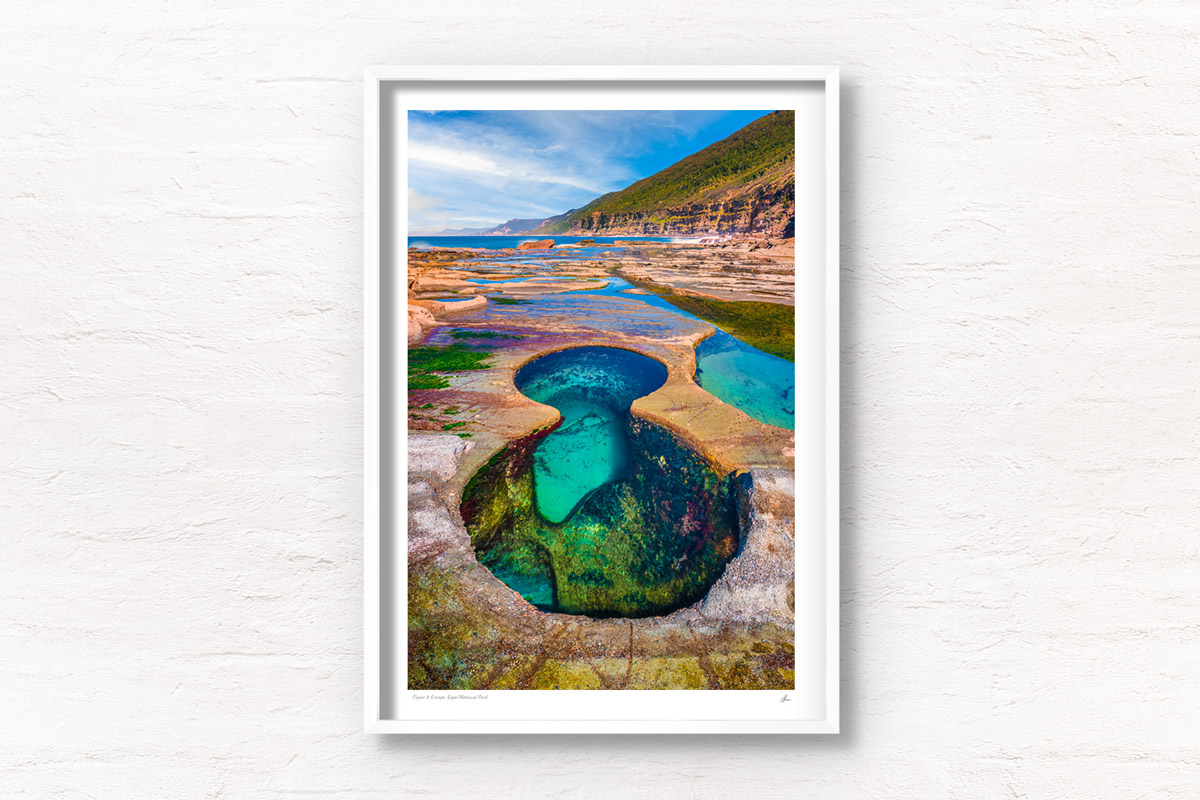 Figure 8 Pool in the Royal National Park. Looking into the natural ocean rock pool that has been perfectly formed into the shape of an ‘8’.